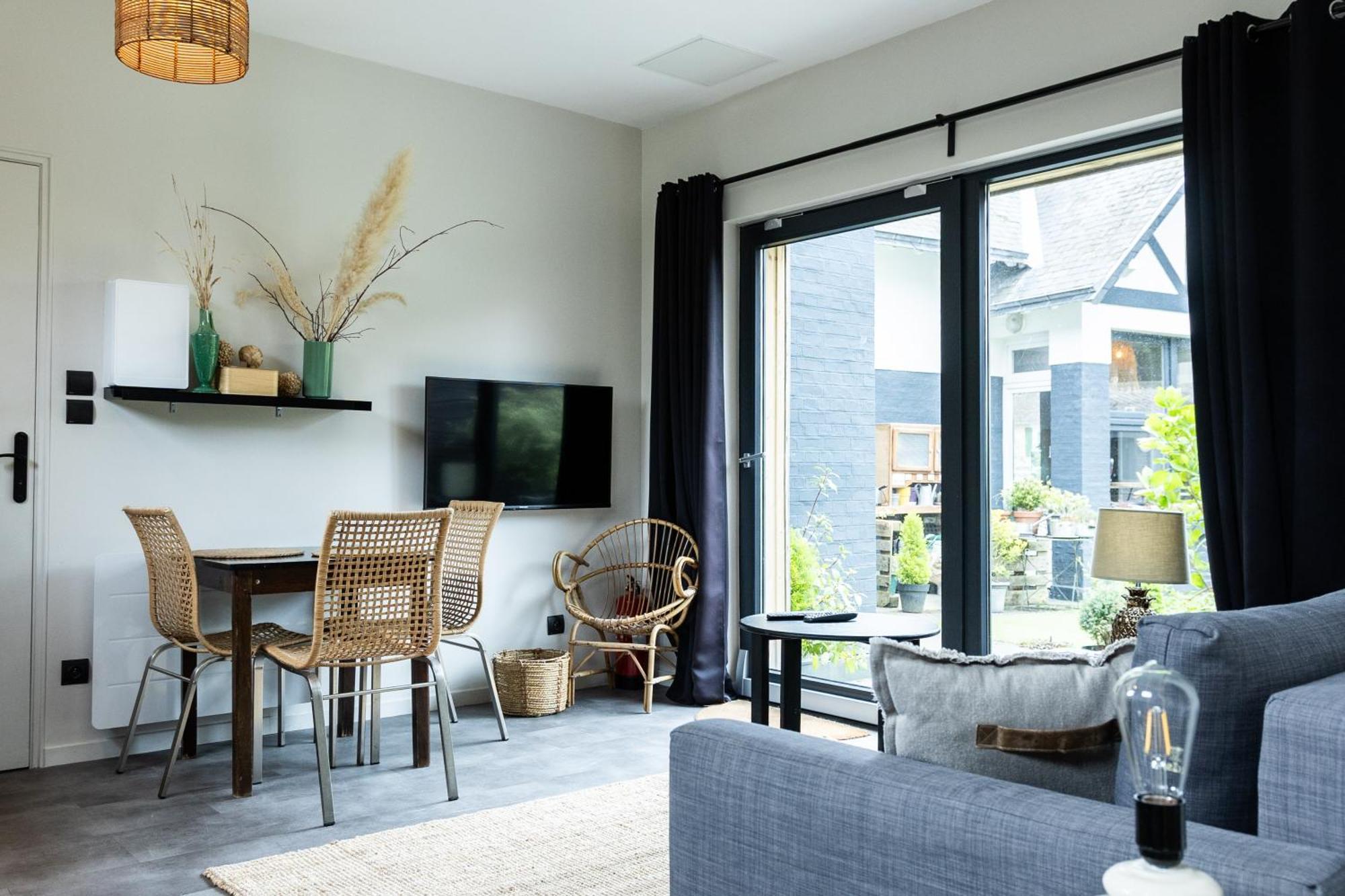 Appartement Beau Sejour - Acces Piscine 크리엘쉬르메르 외부 사진